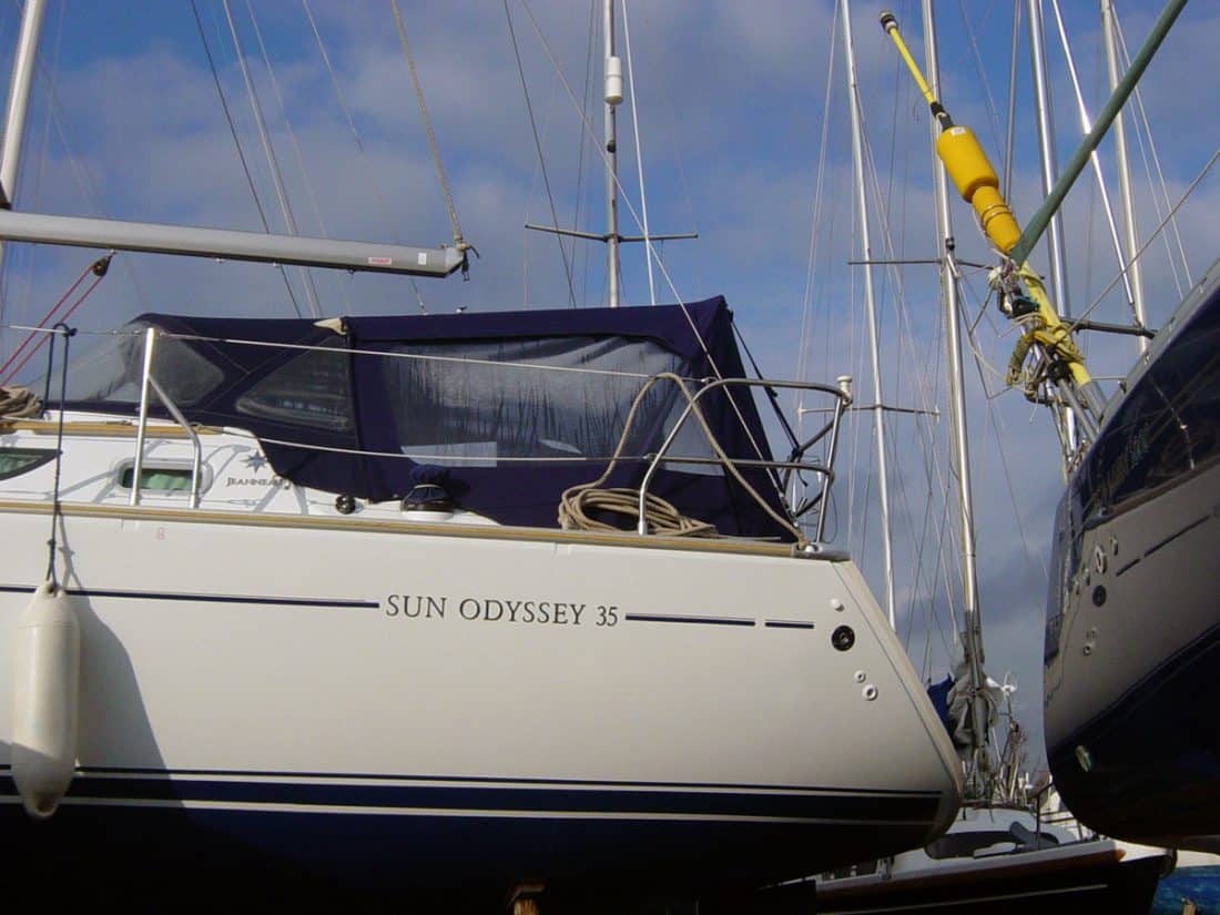 Jeanneau Sun Odyssey 35, 1 bar Cockpit Enclosure to fit NV factory fit Sprayhood