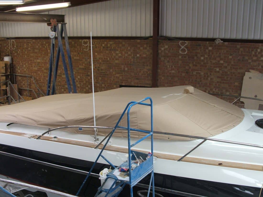 Hunton XRS43 Tonneau Cover