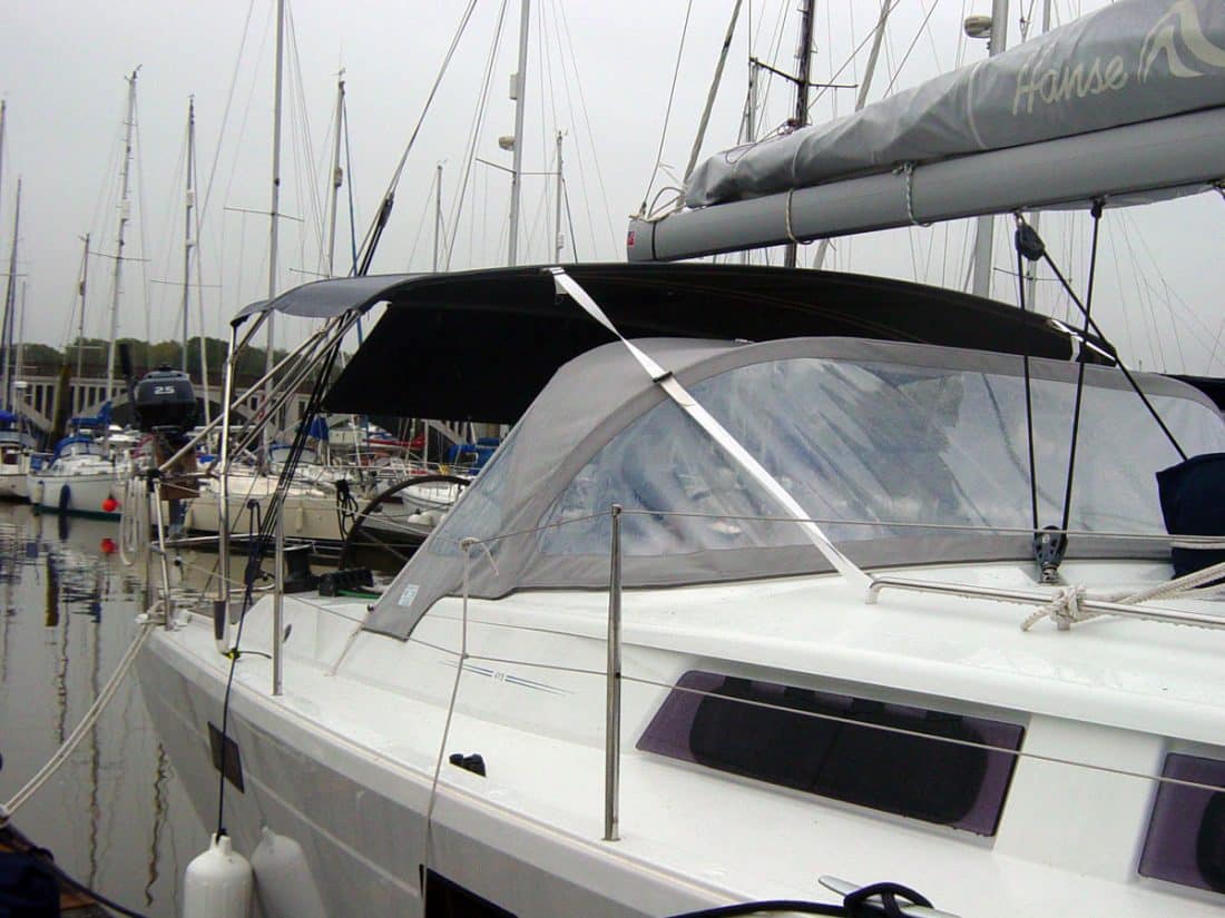 Hanse 415 3 bar Bimini