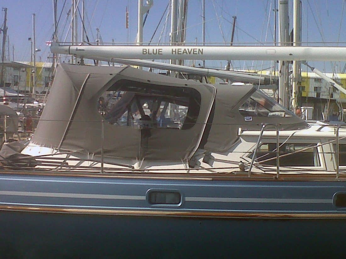 Contest 48 Cockpit Enclosure