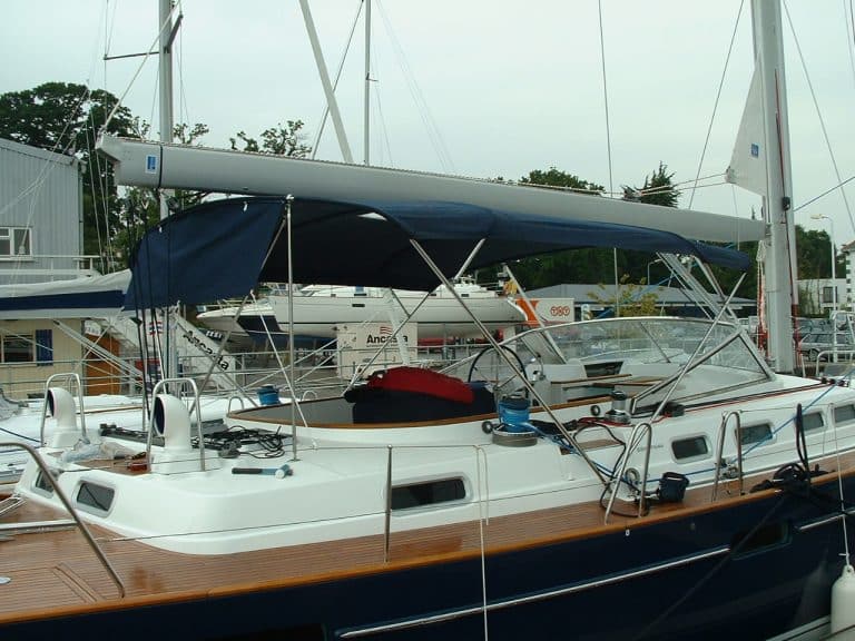 Beneteau 57 Bimini