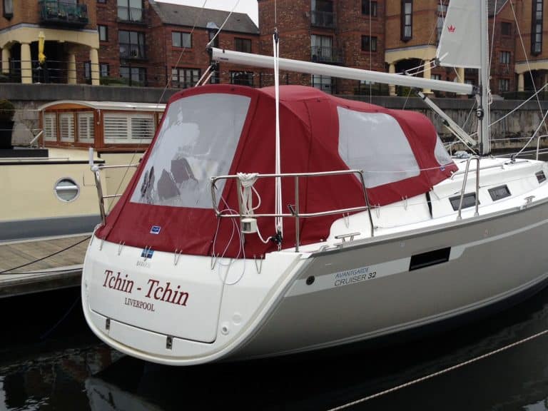 Bavaria Cruiser 32, 2013 Cockpit Enclosure