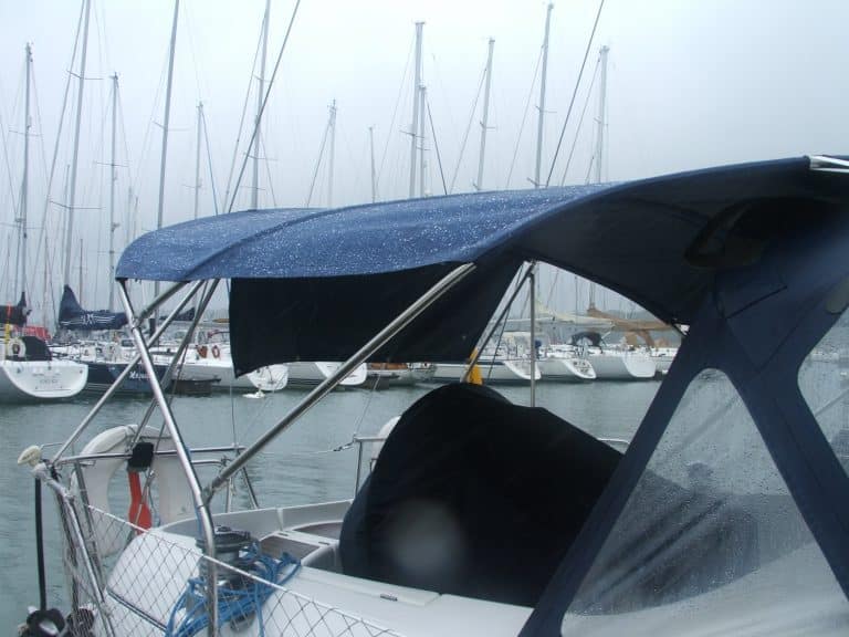 Beneteau Oceanis 461 Bimini