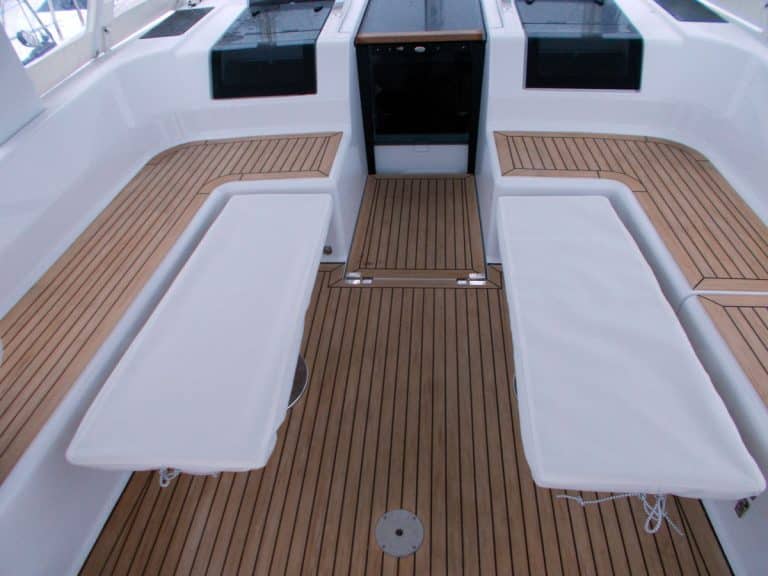 Hanse 588 Cockpit Table Covers