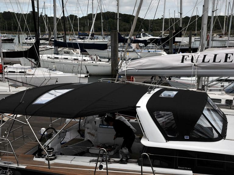 Beneteau Sense 50 Bimini