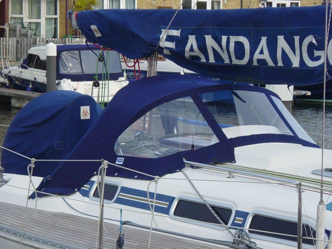 Elan 333, 1999, mk 1 model Sprayhood