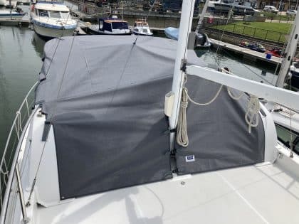 Beneteau Swift Trawler ST 34, Flybridge Tonneau Cover