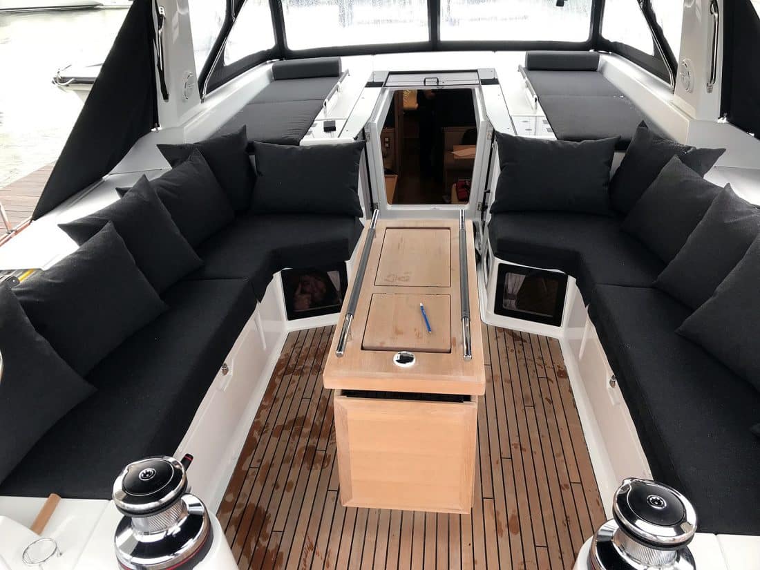 Beneteau Oceanis 55.1 Cockpit Cushions, Companionway Sunbathing Mattresses and Scatter Cushions