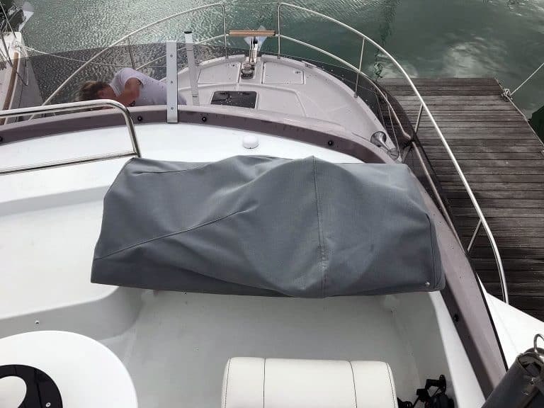 Beneteau Swift Trawler 30 Flybridge Console Cover