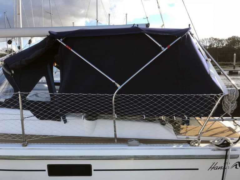 Hanse 415 IVERNIA, Bimini Extended Side Shade Panels