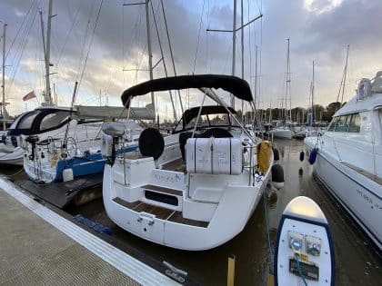 Jeanneau Sun Odyssey 44DS Bimini, ref 1104