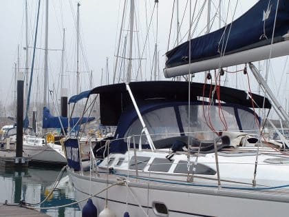 Jeanneau Sun Odyssey 43 Bimini