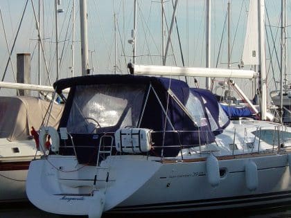 Jeanneau Sun Odyssey 39ds, Cockpit Enclosure