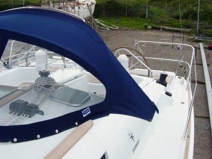 Jeanneau Sun Odyssey 39i Sprayhood