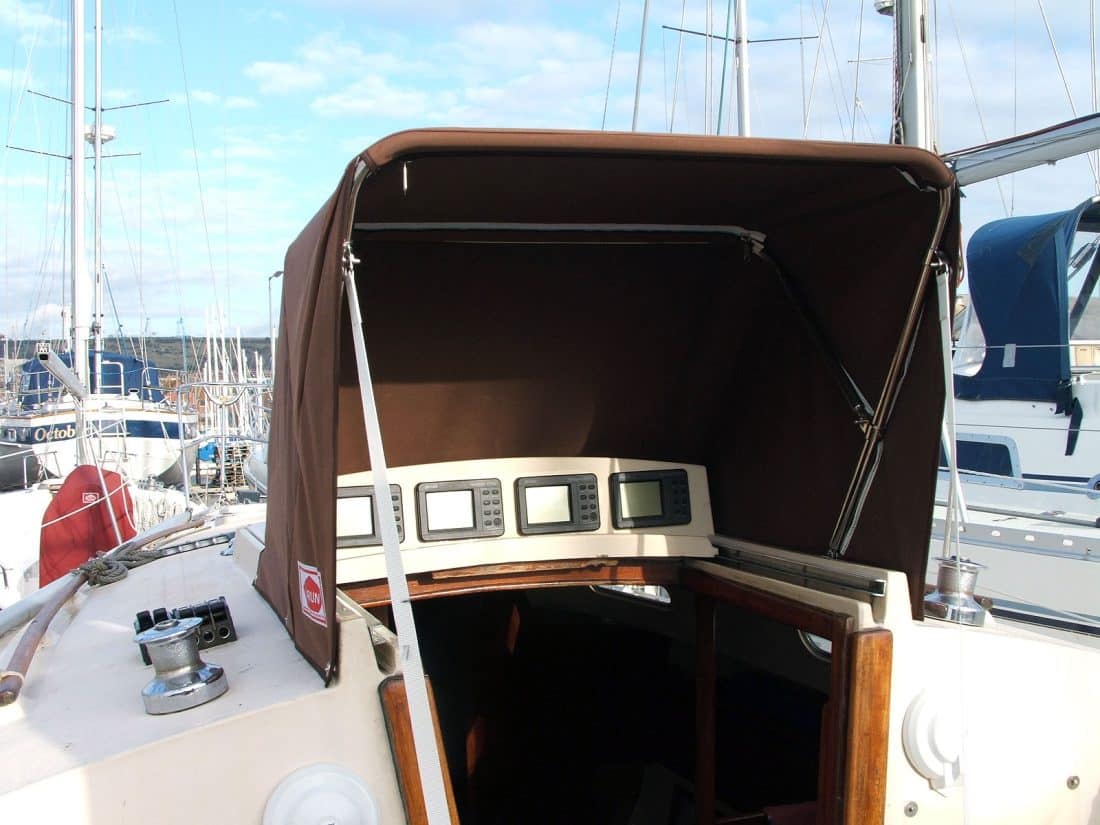 Sadler 32 Hatch hood