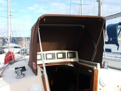 Sadler 32 Hatch hood