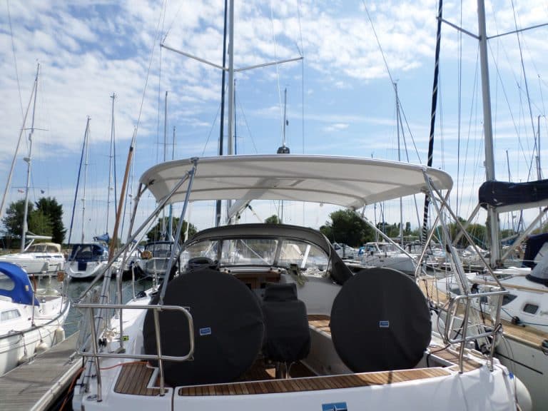 Bavaria Cruiser 37, 2014 model Bimini