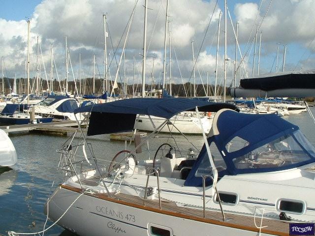 Beneteau Oceanis 473 Bimini