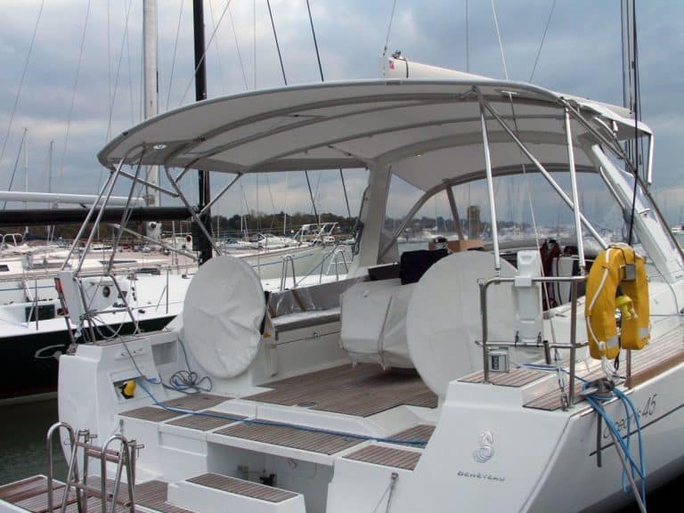 Beneteau Oceanis 45 Bimini