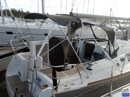 beneteau oceanis 37 helm bimini 1