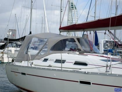 beneteau oceanis 393 cockpit enclosure 1