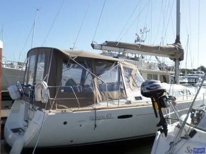 beneteau oceanis 43 bimini conversion 6
