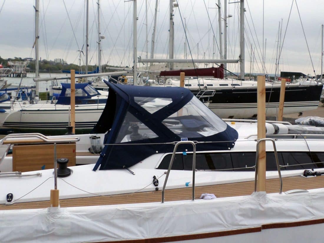 Dehler 38 Sprayhood with revised window layout, extra windows and window blinds