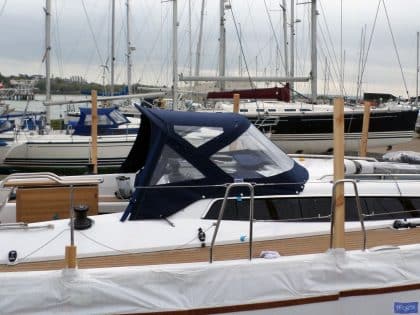 dehler 38 sprayhood with revised window layout 2