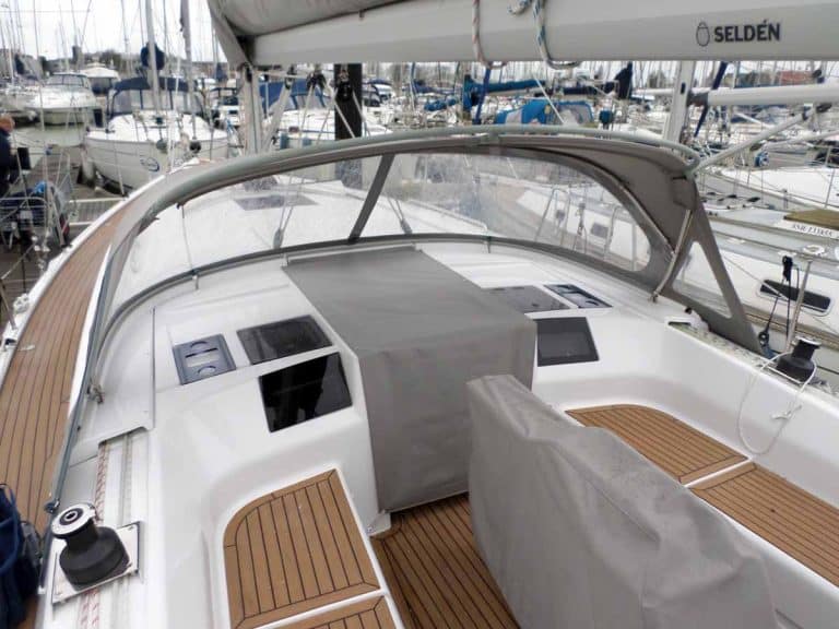 Hanse 385 Companion Way Cover