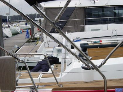 Beneteau Sense 43 Bimini_8