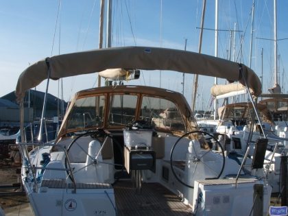 Dufour 375 Bimini