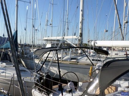 Hanse 385 short helm Bimini and Sprayhood connection panel_4