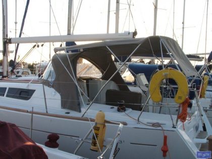 Jeanneau Sun Odyssey 33i Bimini_8