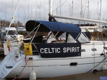 Jeanneau Sun Odyssey 37 Bimini