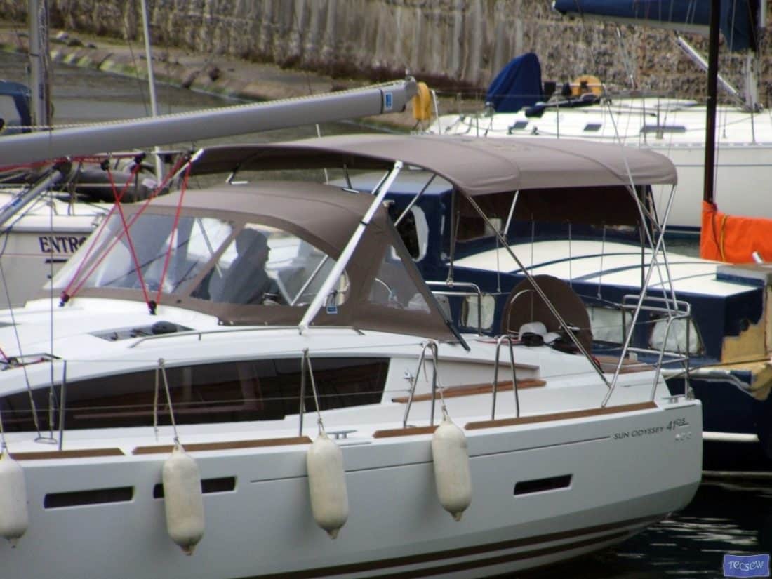 Jeanneau Sun Odyssey 41ds Bimini_4