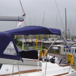 Jeanneau Sun Odyssey 44ds Helm Bimini with infill panel_5