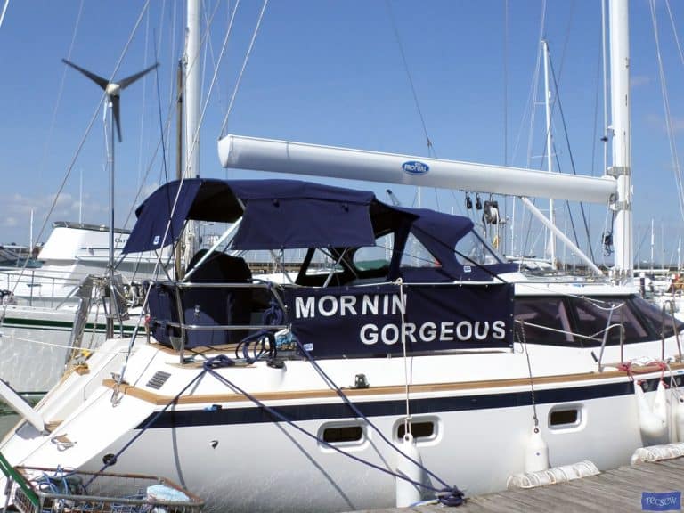 Wauquiez 43 Pilot Saloon, Bimini and Sprayhood infill panel shown with optional side shade panels_4