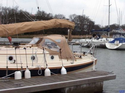 Cornish Crabber 26 Sprayhood_3