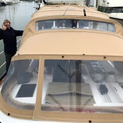 Discovery 54 Sprayhood_5