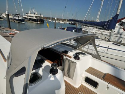 Dufour 45 Performance Sprayhood_4