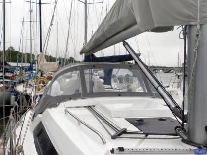 Hanse 320 Sprayhood recover for factory fit original shown with optional roll up centre window_1