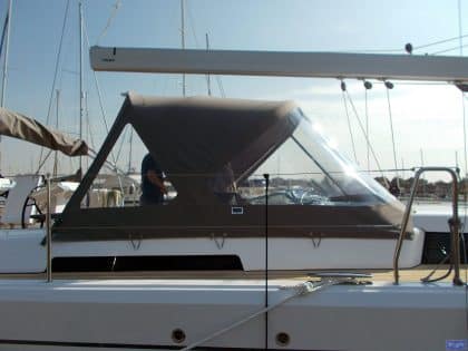 Hanse 548, 2 mtrs high non standard Sprayhood_10