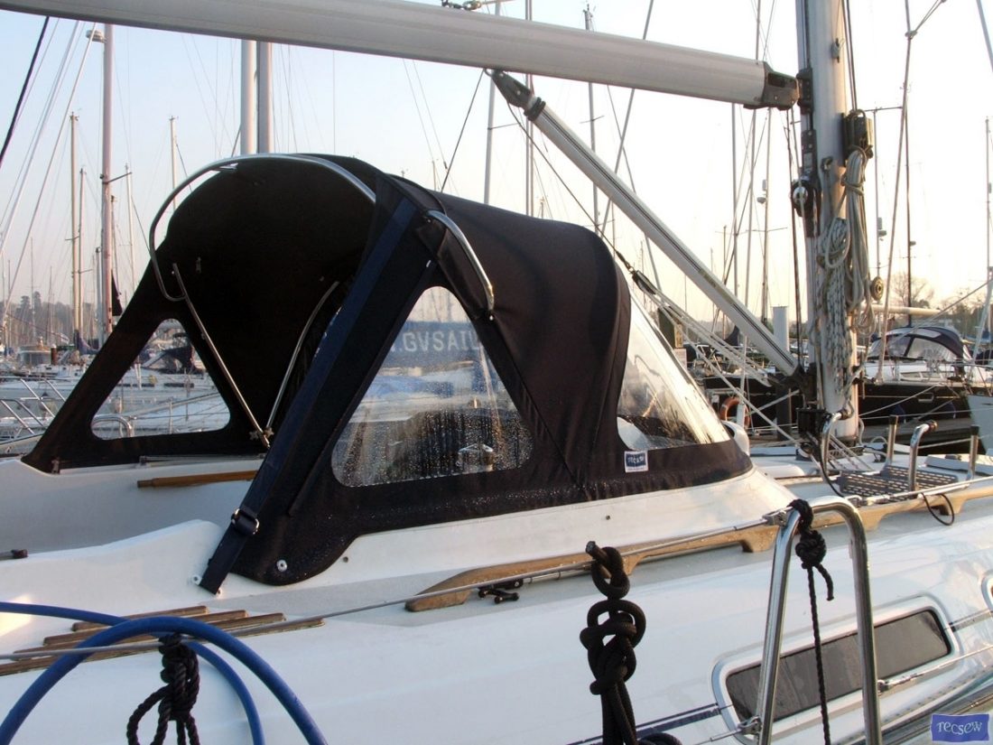 Moody 40 Sprayhood recover, ZAC_3