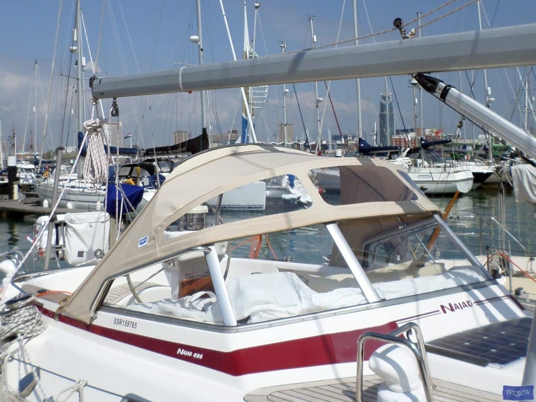 Najad 400 Sprayhood with new frames and welded grab bar_1