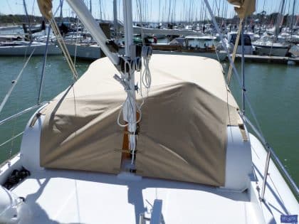 Beneteau Swift Trawler ST 34, Flybridge Tonneau Cover_2