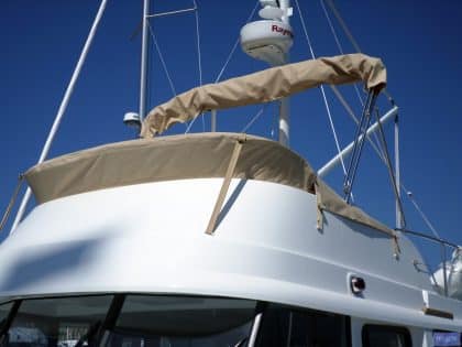 Beneteau Swift Trawler ST 34, Flybridge Tonneau Cover shown with optional Bimini fitted_5