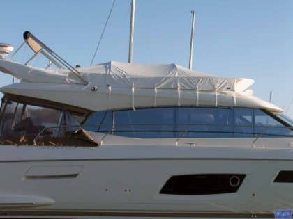 Prestige 550F, Flybridge Tonneau