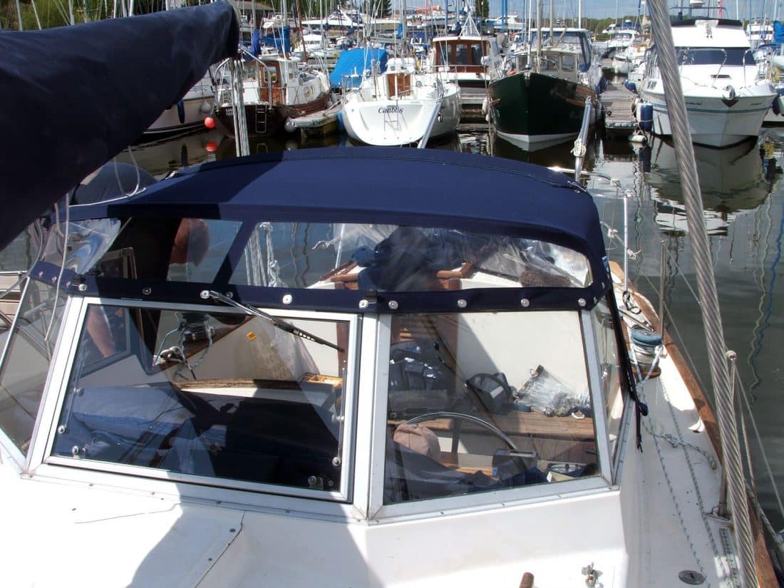 Hallberg Rassy Rasmus 35 Sprayhood