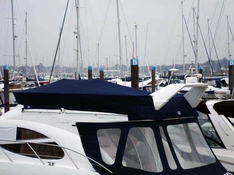 Sealine 42/5 Flybridge Tonneau