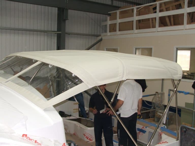 Discovery 50 Catamaran Bimini